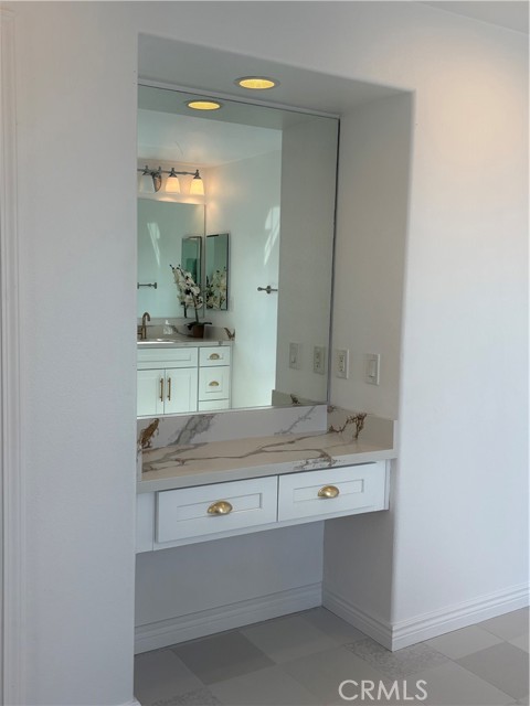 Detail Gallery Image 22 of 27 For 1324 S Swan Loop, Upland,  CA 91784 - 4 Beds | 3 Baths