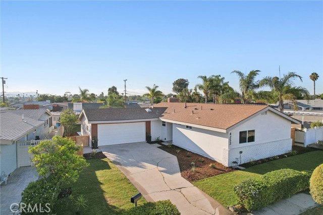 Detail Gallery Image 1 of 1 For 4252 Mt. Herbert Ave, San Diego,  CA 92117 - 5 Beds | 2 Baths