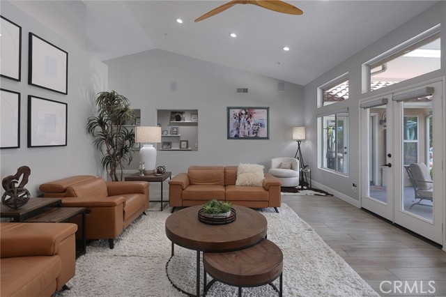 24632 Stagg Street photo 8