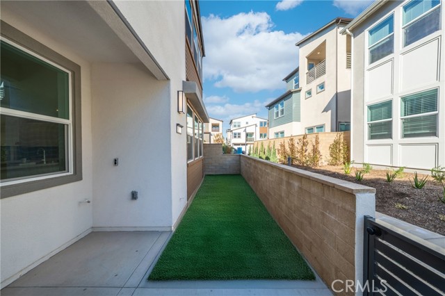 Detail Gallery Image 3 of 41 For 322 Proctor, Irvine,  CA 92618 - 4 Beds | 3/1 Baths