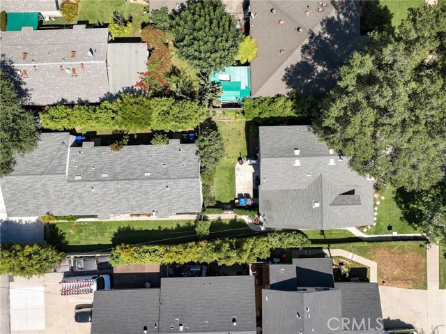 251 E Center Street, Covina CA: https://media.crmls.org/medias/51d14dd3-8a13-45ab-827e-d1ef35e75ff0.jpg
