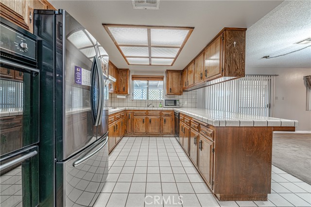 Detail Gallery Image 14 of 53 For 8247 W Avenue D, Lancaster,  CA 93536 - 3 Beds | 2 Baths