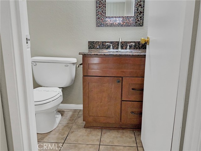 Detail Gallery Image 12 of 26 For 2024 S Bon View Ave #D,  Ontario,  CA 91761 - 3 Beds | 2/1 Baths