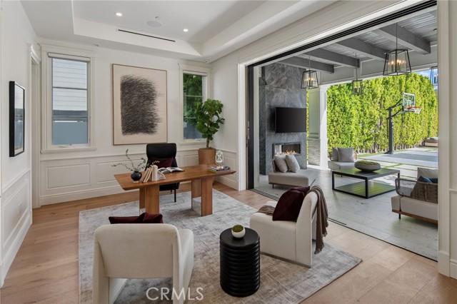 16630 Oldham Place, Encino CA: https://media.crmls.org/medias/51d2be13-8fe0-44ed-8909-41e9f848f1db.jpg