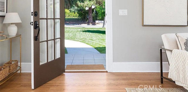 Detail Gallery Image 5 of 30 For 977 N Hill Ave, Pasadena,  CA 91104 - 3 Beds | 2 Baths