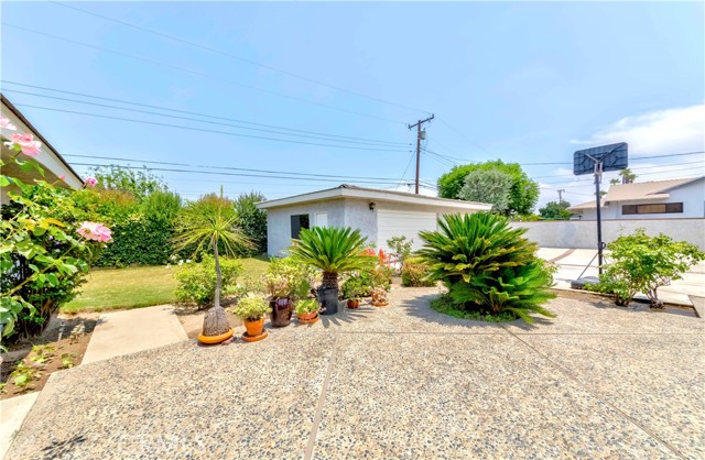 2837 E Mesa Drive, West Covina CA: https://media.crmls.org/medias/51d39ba8-cd59-4688-a0a5-0cf47ec47a1e.jpg