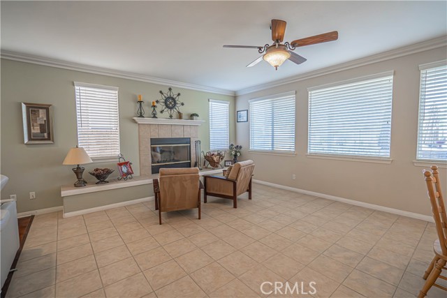 Detail Gallery Image 13 of 45 For 21157 Cross Creek Dr, Saugus,  CA 91350 - 4 Beds | 2/1 Baths