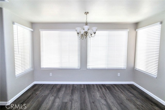 13083 Raenette Way, Moreno Valley CA: https://media.crmls.org/medias/51d422c5-89e1-465a-9787-976632279d88.jpg