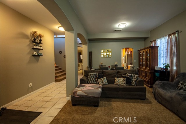 803 Mountain Park Drive, Bakersfield CA: https://media.crmls.org/medias/51d58bda-0062-443d-8787-50aaee6e53b2.jpg
