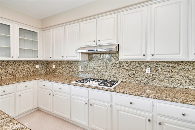 Detail Gallery Image 17 of 54 For 8223 E Marblehead Way, Anaheim Hills,  CA 92808 - 5 Beds | 3/1 Baths