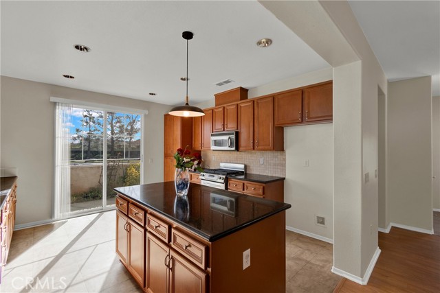 Detail Gallery Image 14 of 39 For 1596 Four Seasons, Beaumont,  CA 92223 - 2 Beds | 2 Baths
