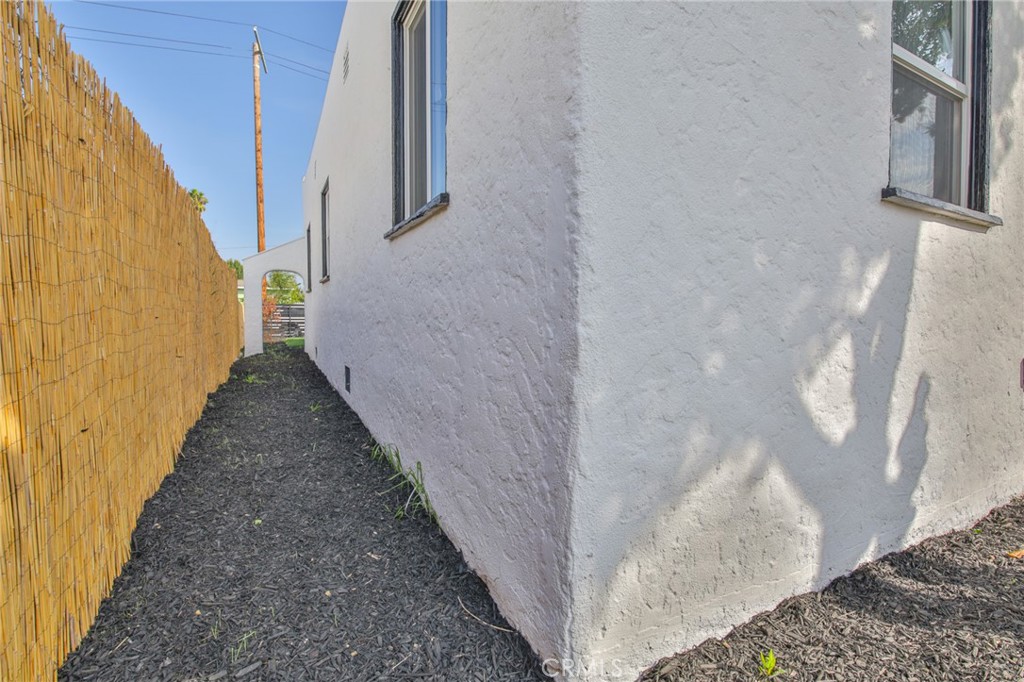 MLS #DW25263671 image #32