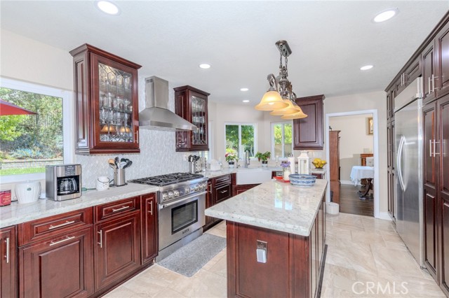 5505 Green Hollow LN