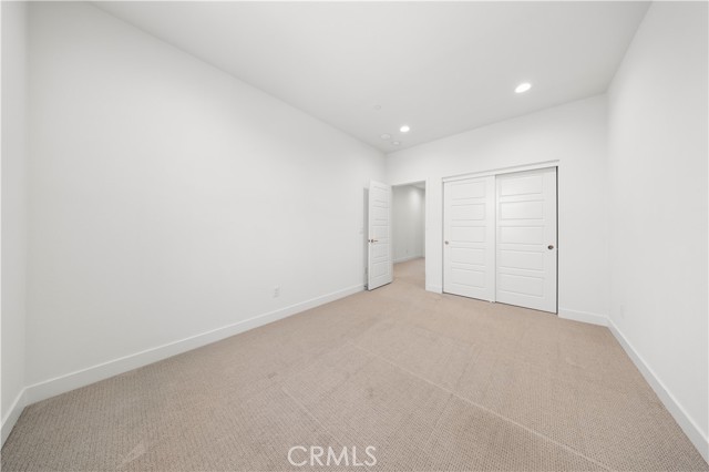 4016 E Peony Paseo, Ontario CA: https://media.crmls.org/medias/51d76214-c2e6-4338-ab6e-09b1ab06adcd.jpg