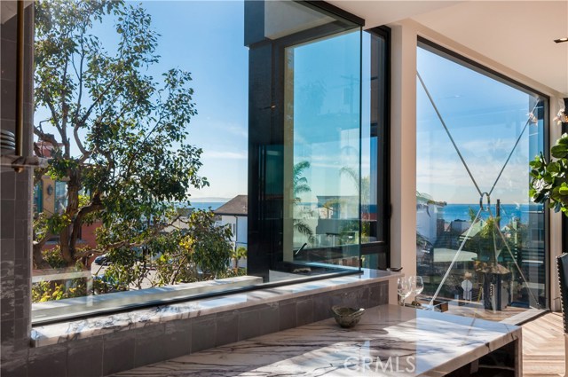 100 Manhattan Avenue, Manhattan Beach, California 90266, 3 Bedrooms Bedrooms, ,3 BathroomsBathrooms,Residential,Sold,Manhattan,SB17017727