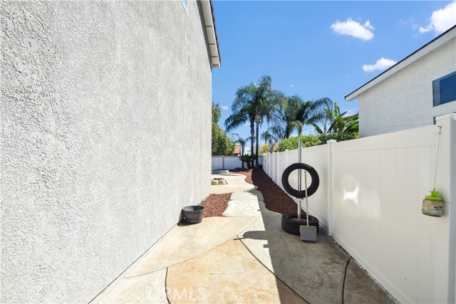 Detail Gallery Image 29 of 35 For 8574 De Loss Dr, Riverside,  CA 92508 - 4 Beds | 2/1 Baths