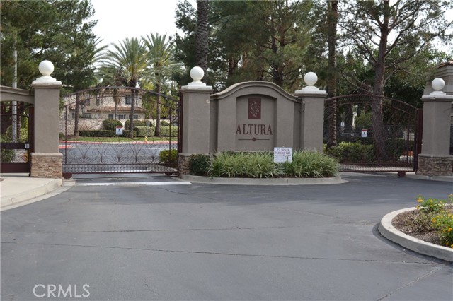 Front Image Thumbnail for CRPW26067934