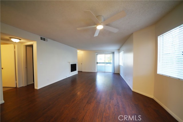 Detail Gallery Image 7 of 22 For 26854 Claudette St #727,  Canyon Country,  CA 91351 - 3 Beds | 2 Baths