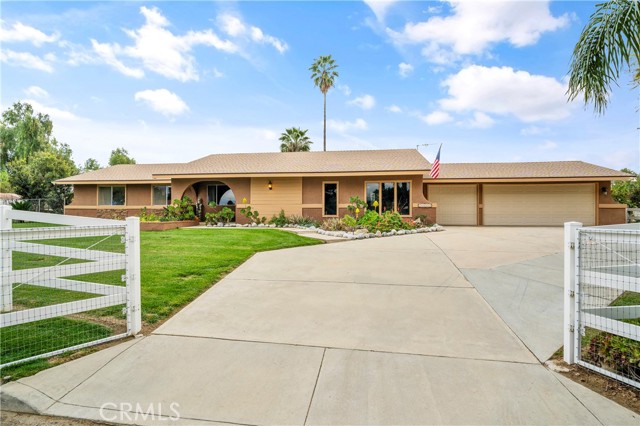 Detail Gallery Image 2 of 35 For 31123 Sunset Ave, Nuevo,  CA 92567 - 4 Beds | 2 Baths
