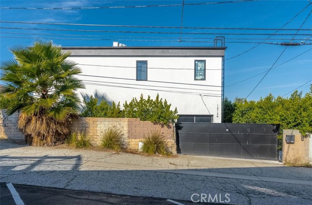 Detail Gallery Image 25 of 25 For 12134 Clarkson Rd, Los Angeles,  CA 90064 - 2 Beds | 3/1 Baths