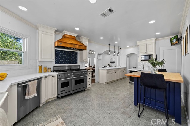 Detail Gallery Image 14 of 58 For 1697 N Allen, Pasadena,  CA 91104 - 4 Beds | 4 Baths