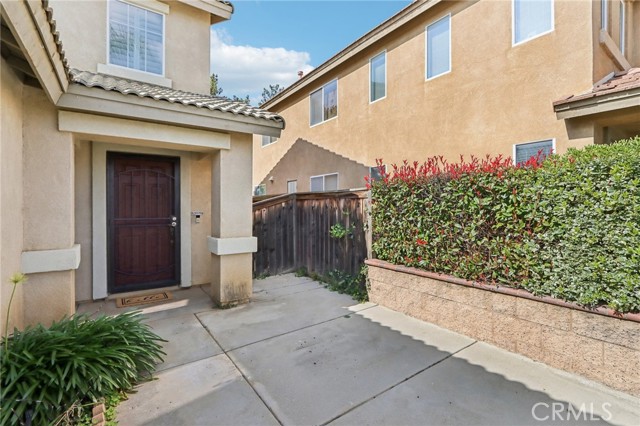 Detail Gallery Image 3 of 25 For 1457 Evergreen Ave, Beaumont,  CA 92223 - 4 Beds | 3 Baths