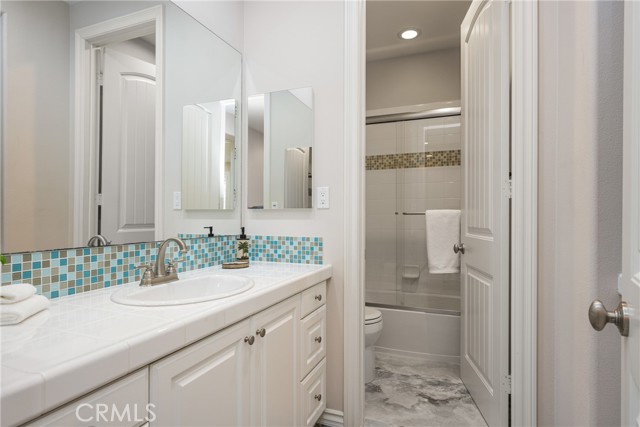 8315 Kendall Drive, Huntington Beach CA: https://media.crmls.org/medias/51d9a4ef-f8e1-4a19-9f4c-6eb33386d36e.jpg