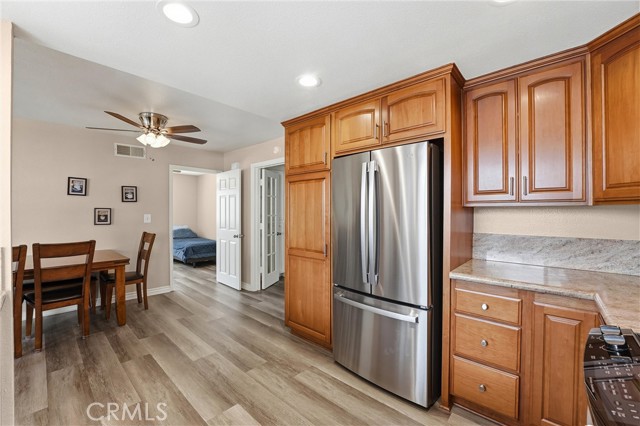 Detail Gallery Image 12 of 67 For 20382 via Trinidad, Yorba Linda,  CA 92886 - 4 Beds | 3/1 Baths