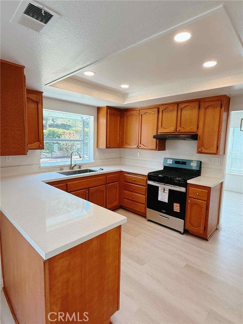 Detail Gallery Image 3 of 7 For 3261 Mountainside Dr, Corona,  CA 92882 - 4 Beds | 2/1 Baths