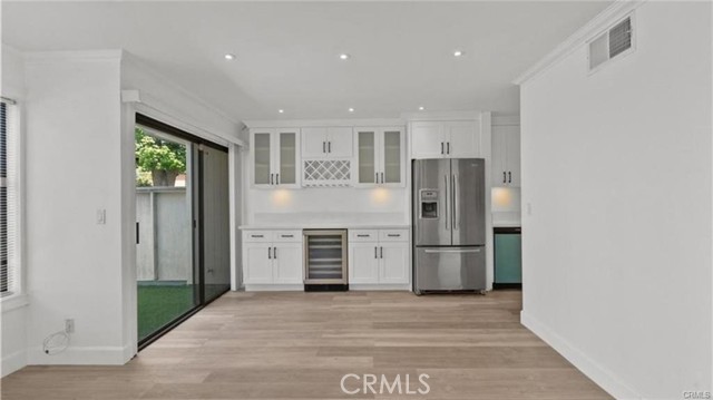 10500 Sunland Boulevard, Sunland CA: https://media.crmls.org/medias/51da2bf4-75d0-4601-9bde-70d0aa4bbc9c.jpg