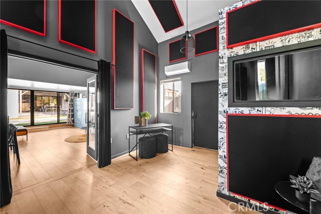 Detail Gallery Image 54 of 65 For 1079 San Jose Ave, Burbank,  CA 91501 - 4 Beds | 3/1 Baths