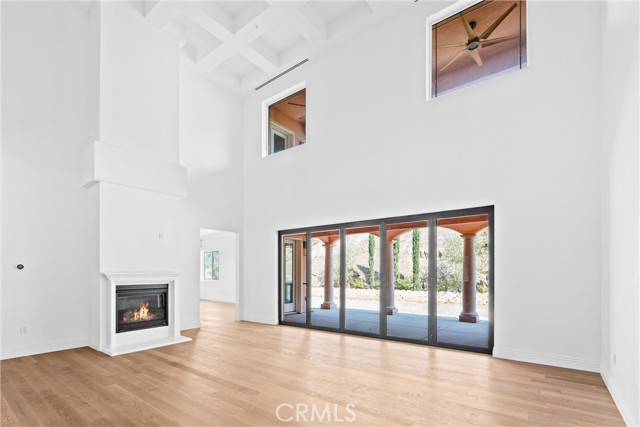17190 Small Canyon Lane, Riverside CA: https://media.crmls.org/medias/51dbac3d-214e-4a26-aec5-4a435a993e05.jpg