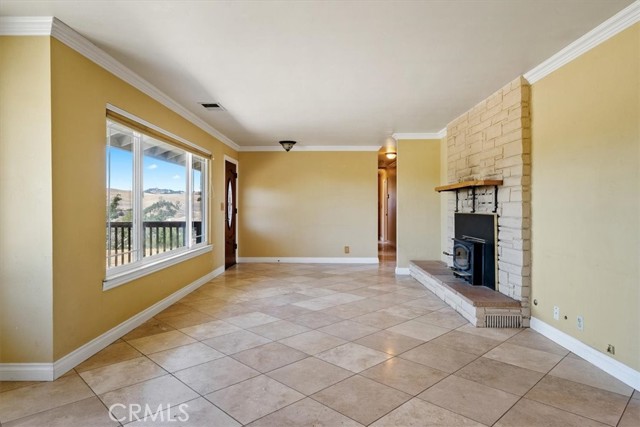 75463 Ranchita Avenue, San Miguel CA: https://media.crmls.org/medias/51dcedde-b2b3-4c3a-b2bd-692a47489970.jpg