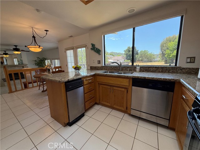 Image 3 of 30 For 4913 Longhorn Lane