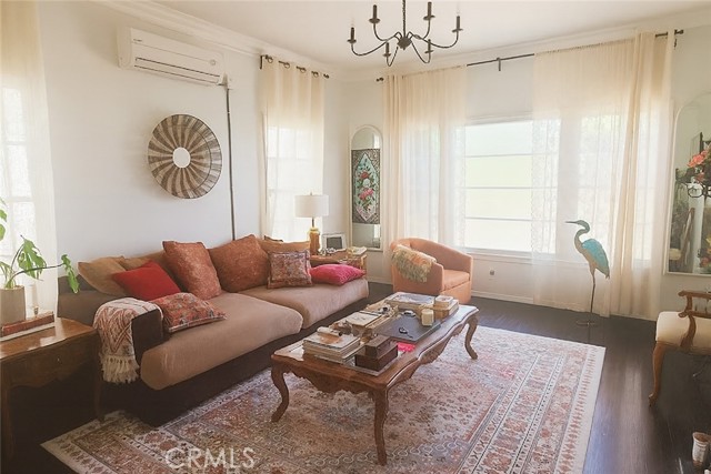 4522 Saint Elmo Drive, Los Angeles CA: https://media.crmls.org/medias/51de9d5d-faff-4306-a75c-e317f03da737.jpg