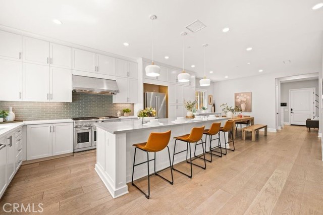 Detail Gallery Image 4 of 19 For 90 Rockinghorse, Irvine,  CA 92602 - 4 Beds | 4/1 Baths