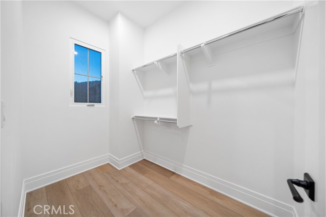 101 Lustro, Irvine CA: https://media.crmls.org/medias/51e09453-92c2-483a-b535-381b6040797c.jpg