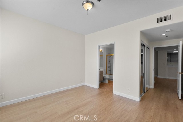 Detail Gallery Image 21 of 32 For 4348 Mammoth Ave #102,  Sherman Oaks,  CA 91423 - 2 Beds | 2/1 Baths
