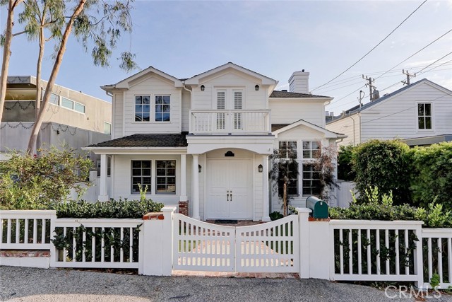 576 27th Street, Manhattan Beach CA: https://media.crmls.org/medias/51e12c99-ce09-4d7d-aad6-52f914b8c344.jpg