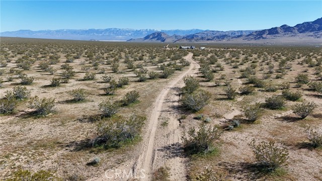 Detail Gallery Image 6 of 10 For 21402 Meander Rd, Lucerne Valley,  CA 92356 - 2 Beds | 2 Baths