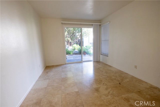 Detail Gallery Image 8 of 15 For 2522 W Macarthur a,  Santa Ana,  CA 92704 - 2 Beds | 2 Baths