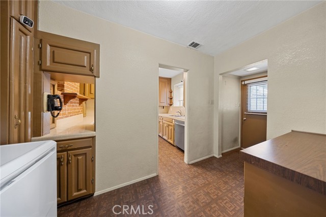 Detail Gallery Image 16 of 44 For 3063 N E St, San Bernardino,  CA 92405 - 2 Beds | 2 Baths