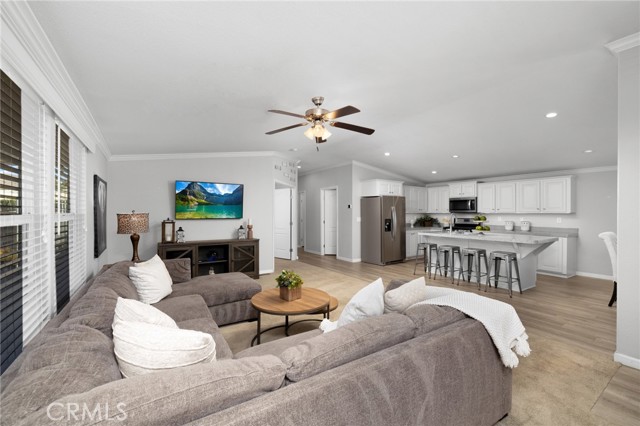 Detail Gallery Image 9 of 43 For 3530 Damien Ave #109,  La Verne,  CA 91750 - 3 Beds | 2 Baths