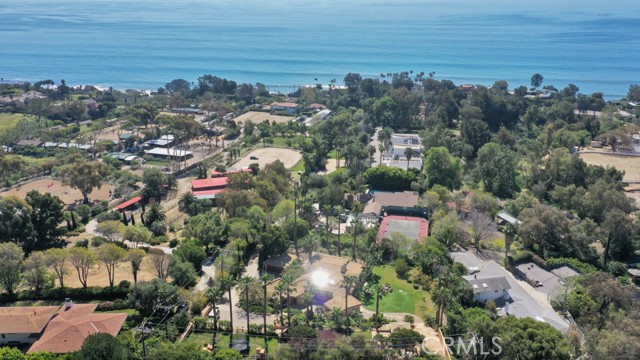 Detail Gallery Image 66 of 68 For 27409 Pacific Coast Hwy, Malibu,  CA 90265 - 4 Beds | 4 Baths