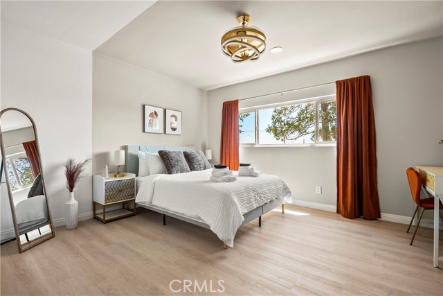 Detail Gallery Image 13 of 38 For 9150 10th Ave, Hesperia,  CA 92345 - 6 Beds | 3 Baths