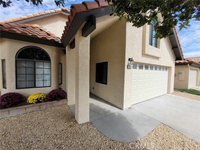 Detail Gallery Image 6 of 51 For 19242 Palm Way, Apple Valley,  CA 92308 - 2 Beds | 2/1 Baths