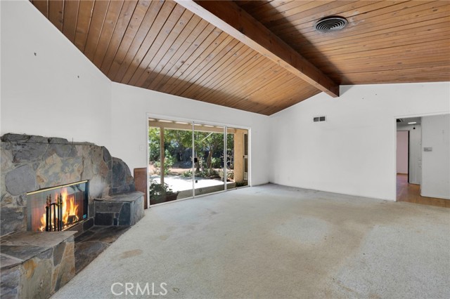 Detail Gallery Image 10 of 37 For 21724 Chatsworth St, Chatsworth,  CA 91311 - 3 Beds | 2 Baths