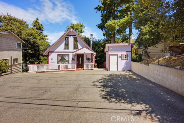 789 Arosa Drive, Crestline, CA 92325
