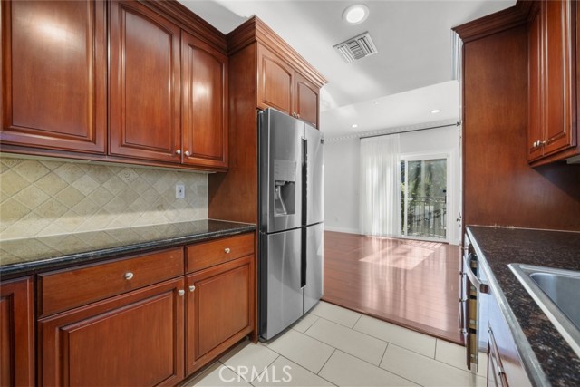Detail Gallery Image 27 of 46 For 6939 Greeley St #101,  Tujunga,  CA 91042 - 3 Beds | 2 Baths