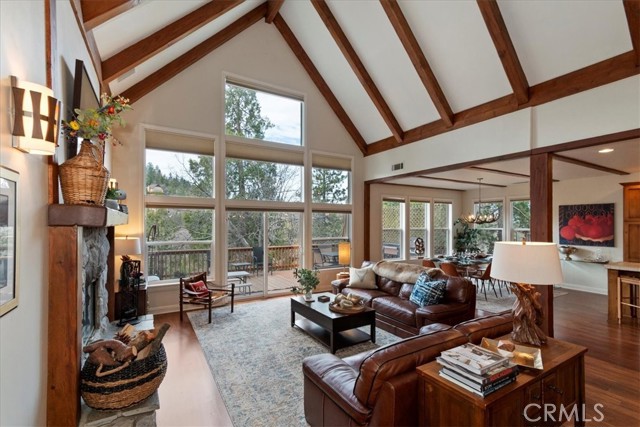 Detail Gallery Image 11 of 53 For 1254 Calgary, Lake Arrowhead,  CA 92352 - 4 Beds | 3/1 Baths